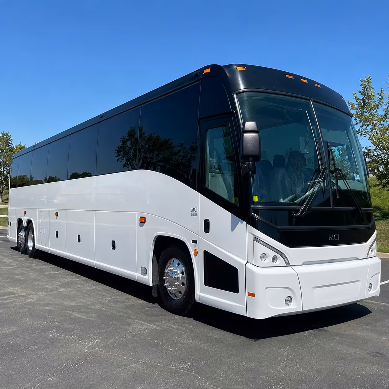 charter bus amenities for long flagstaff airport transfers