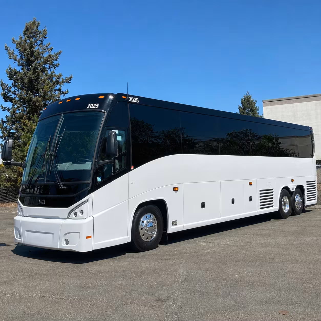 flagstaff charter bus rentals for nau lumberjacks game days