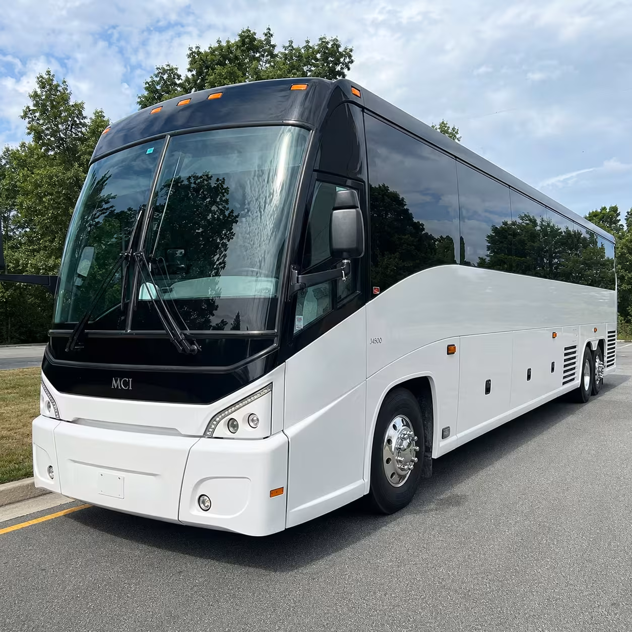 flagstaff shuttle buses for nau homecoming and festival concerts